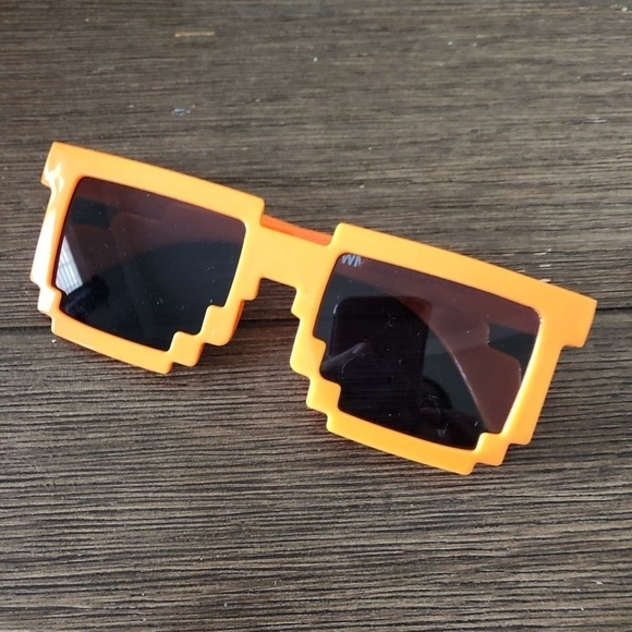 Minecraft kids orange pixel sunglasses - Picture 1 of 2